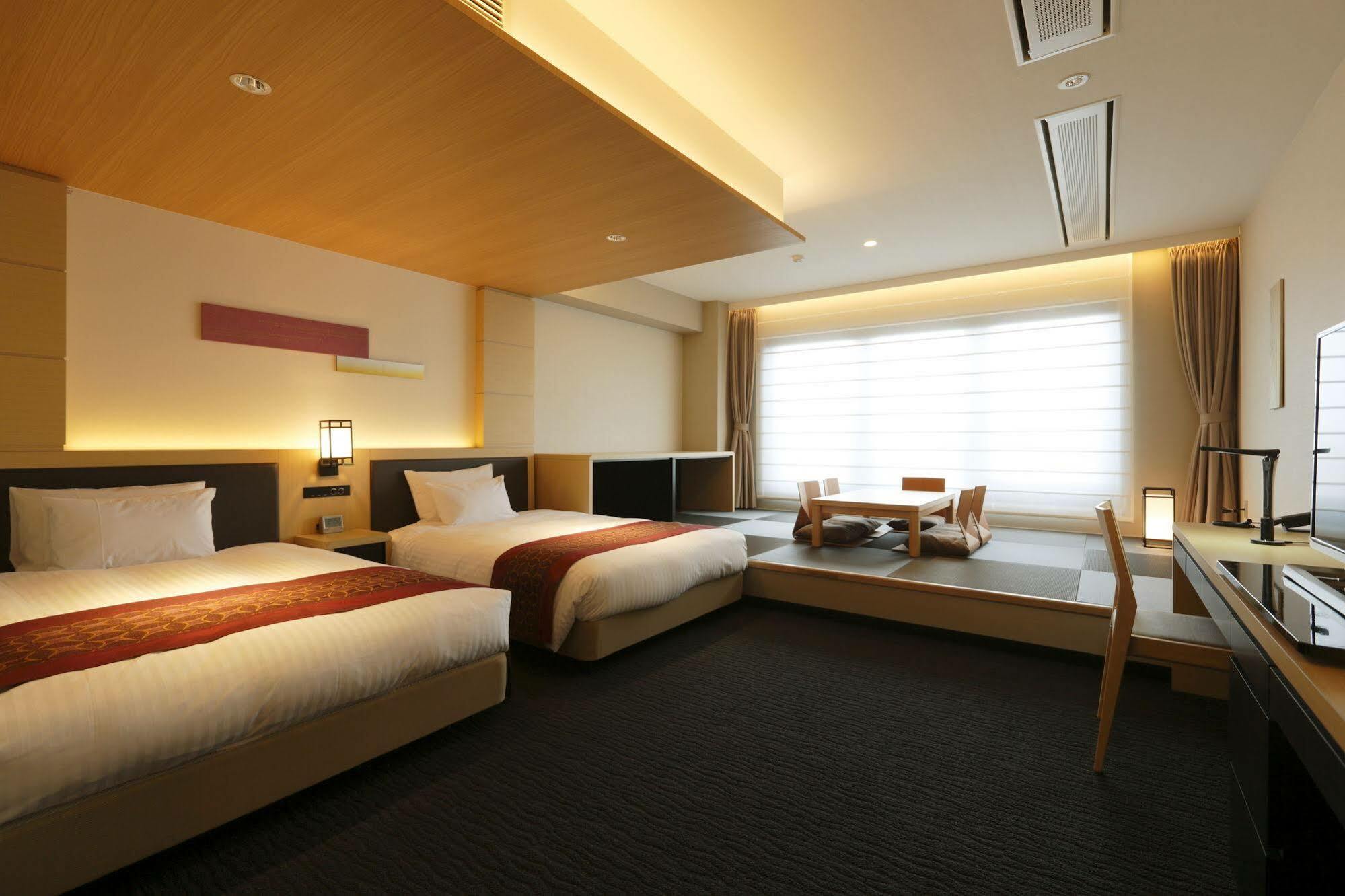Kanazawa Sainoniwa Hotel מראה חיצוני תמונה